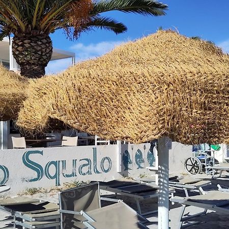 Casa Vacanze Lo Squalo Олбия Екстериор снимка