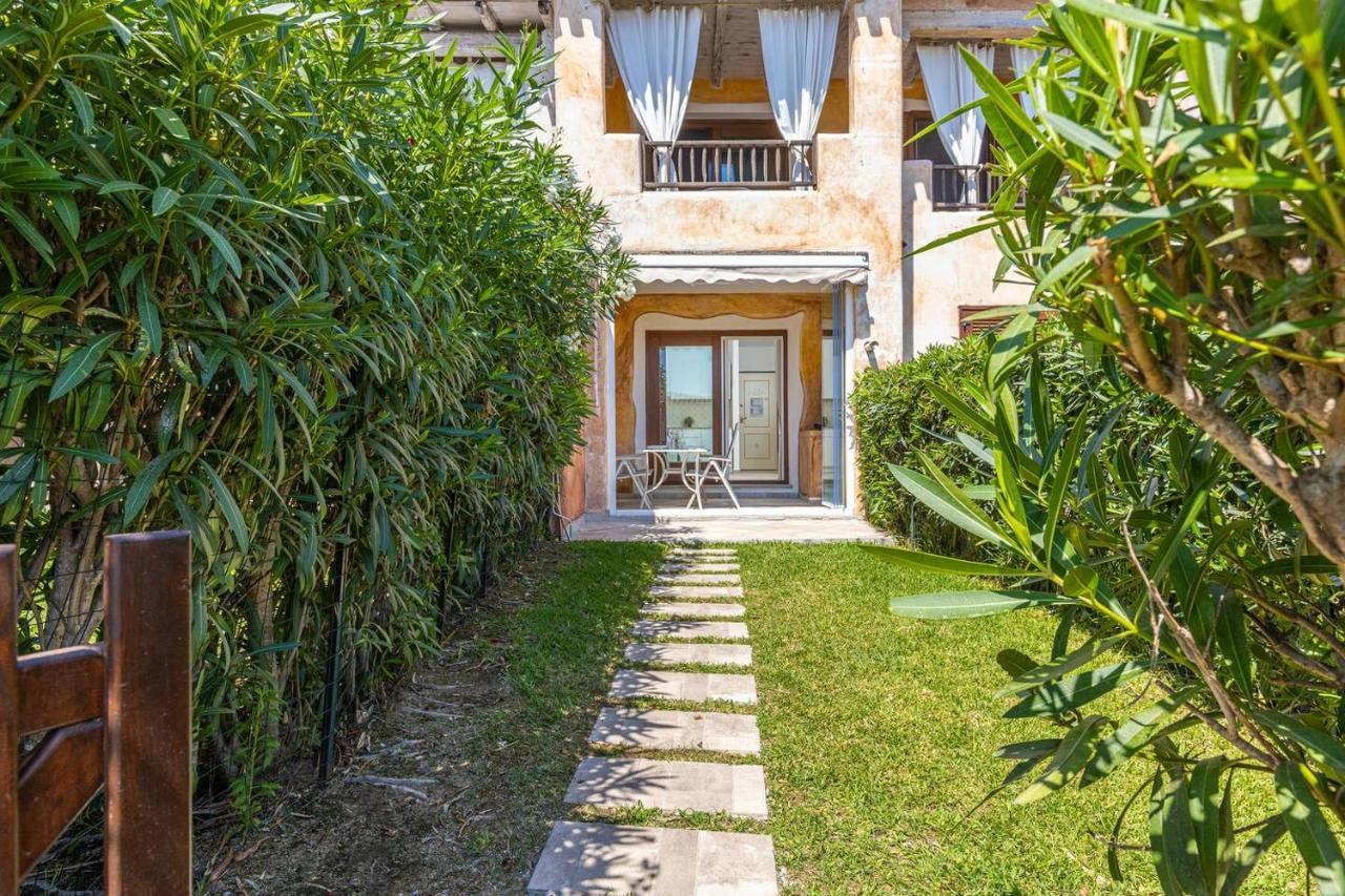 Casa Vacanze Lo Squalo Олбия Екстериор снимка