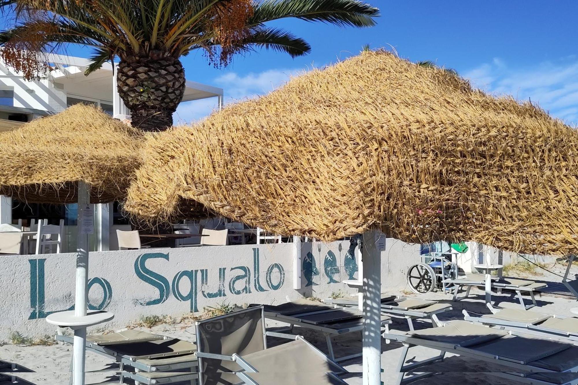 Casa Vacanze Lo Squalo Олбия Екстериор снимка